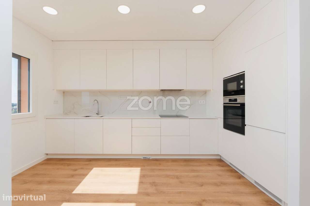 Apartamento T2 Com Estacionamento Alverca