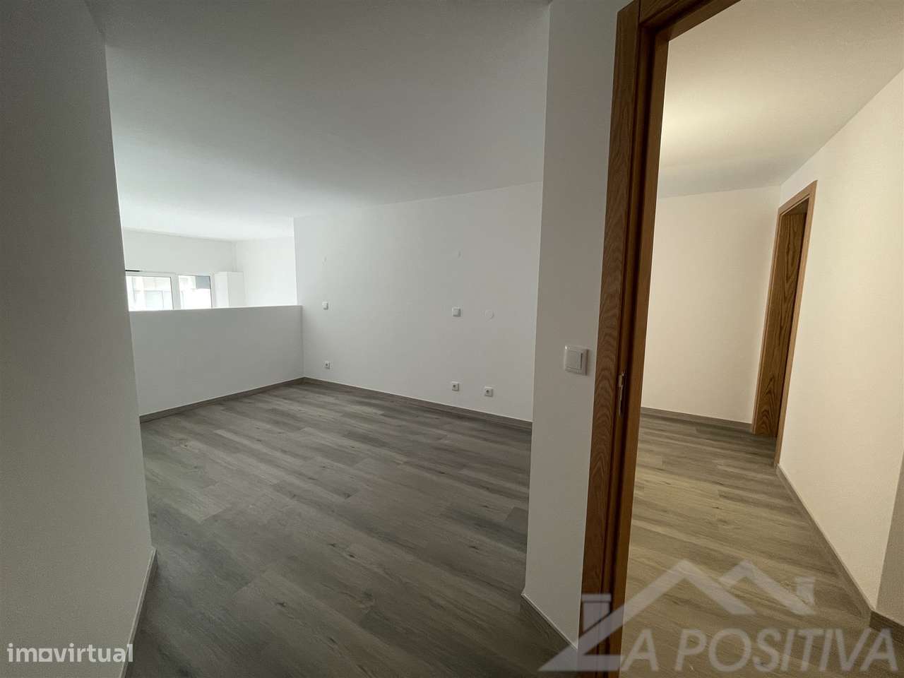 Apartamento T1+1 Venda em São João da Madeira,São João da Madeira-14