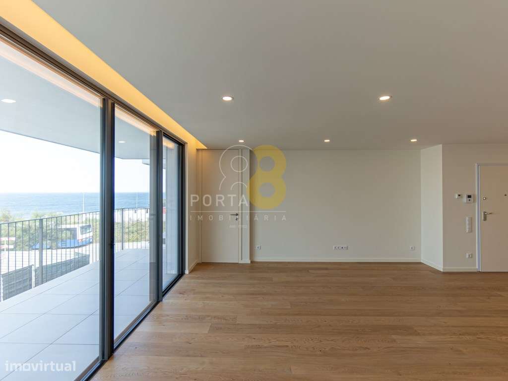 Apartamento T3, 2 suites, varanda e 2 lugares de garagem, novo, pro... - Grande imagem: 4/32