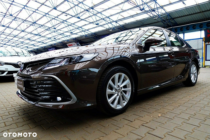 Toyota Camry - 9