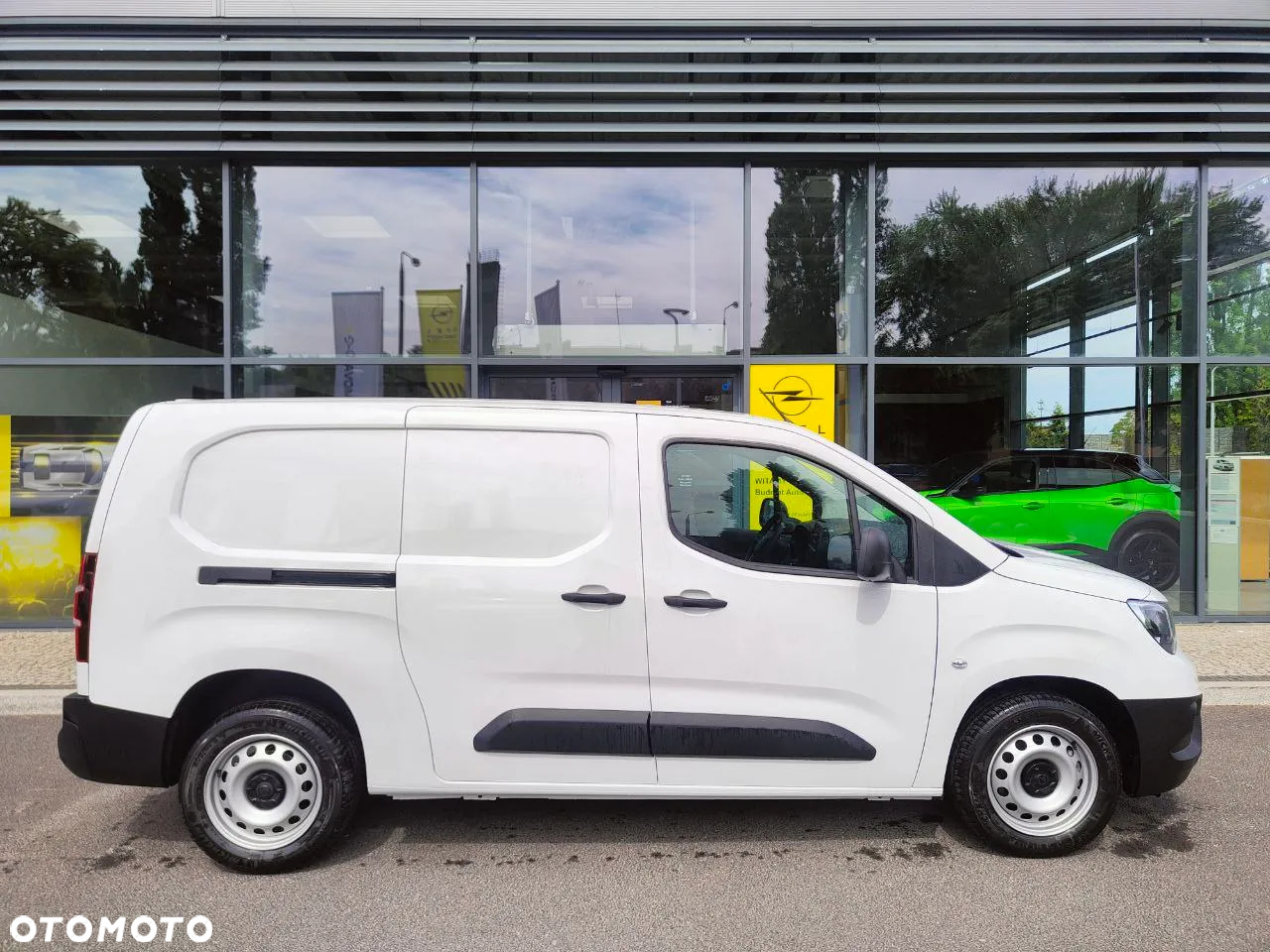 Opel Combo Cargo Standard 1.5 102KM MT6 - 3