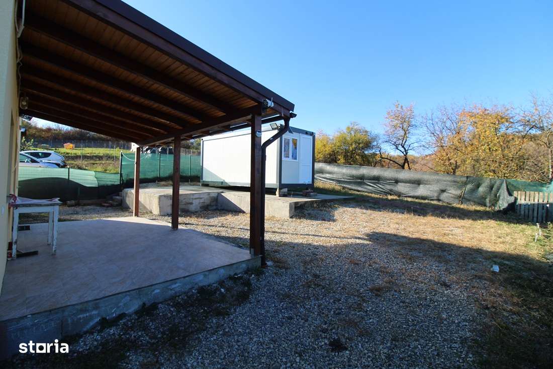 Vând casă parter în Teliucu Inferior, la 6km de Hunedoara, teren 555mp-8