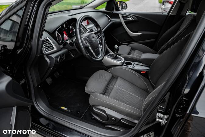 Opel Astra 2.0 CDTI DPF Sports Tourer Innovation - 5