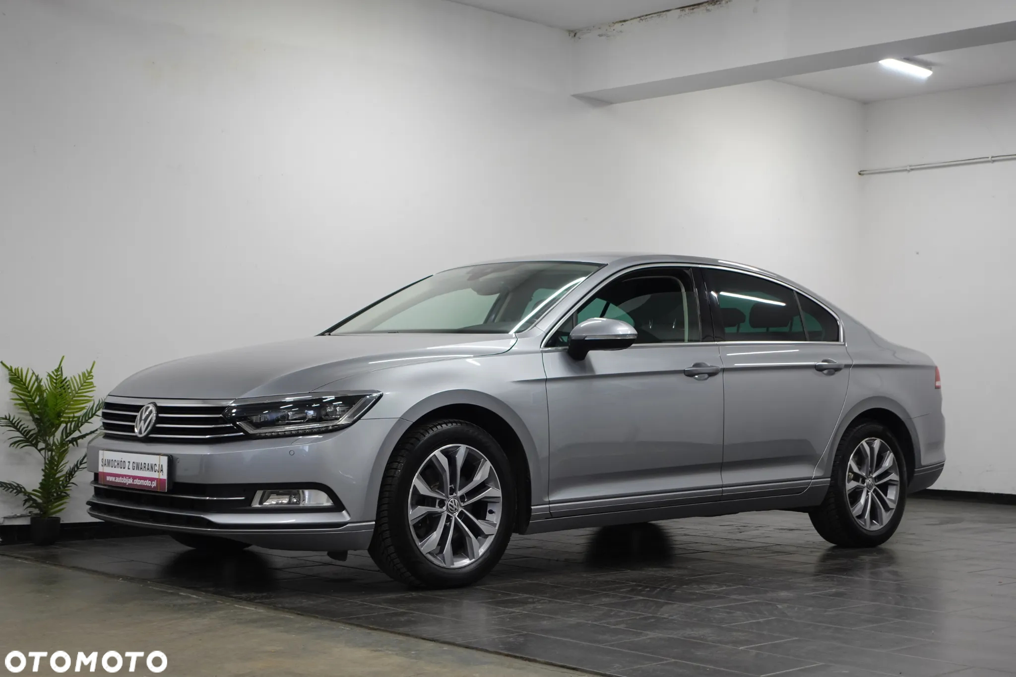 Volkswagen Passat 1.8 TSI BMT Comfortline - 4