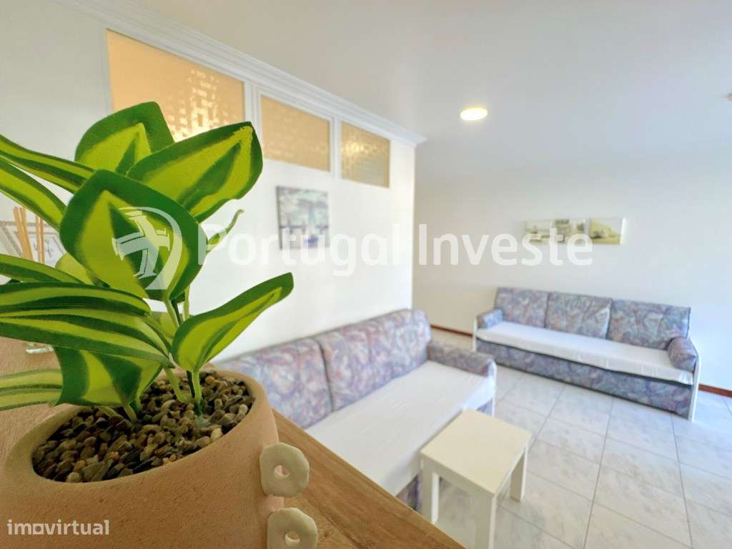 Apartamento T0+1 com Logradouro a 500m da Praia de Albufeira-5