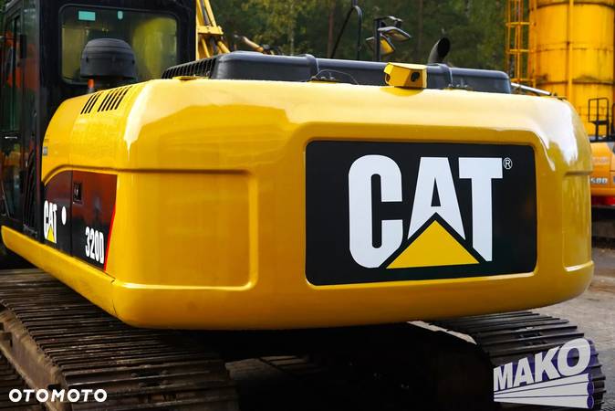 Caterpillar 320D - 3