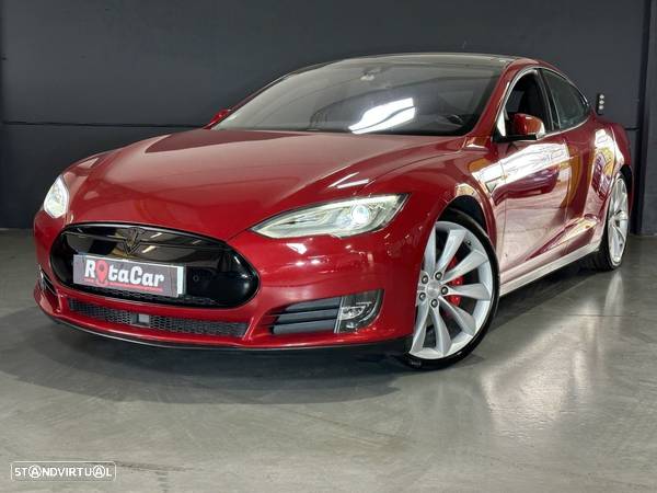 Tesla Model S - 1