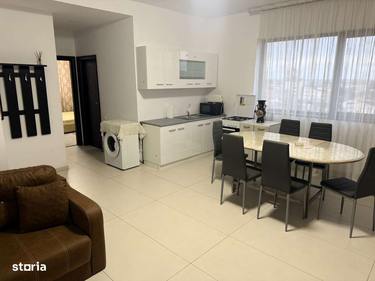 Apartament 2 camere de închiriat – Zona Delfinariu 450 € - Imagine principală: 3/13
