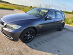 BMW Seria 3 325i - 11