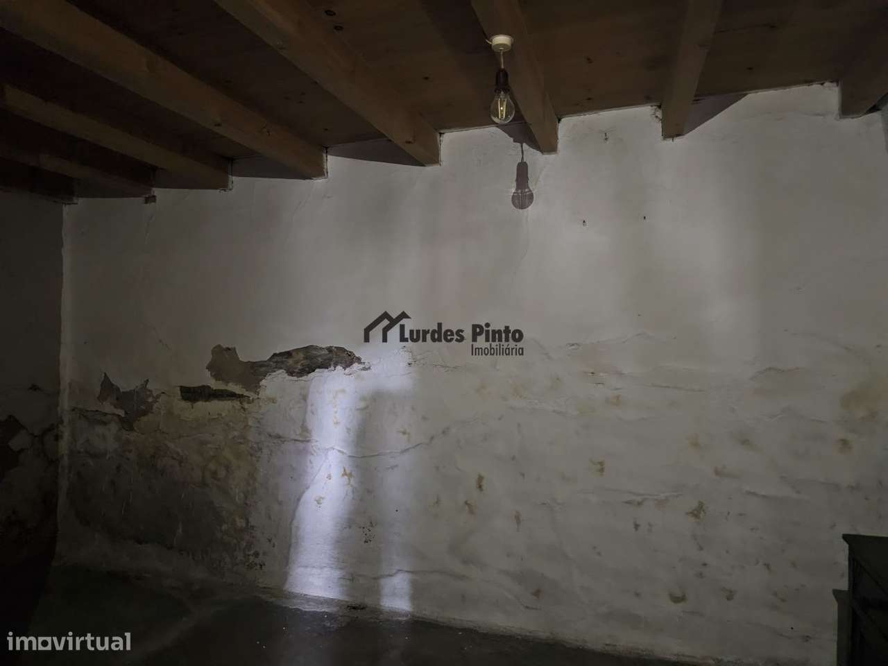 Moradia em Cebolais de Cima-9
