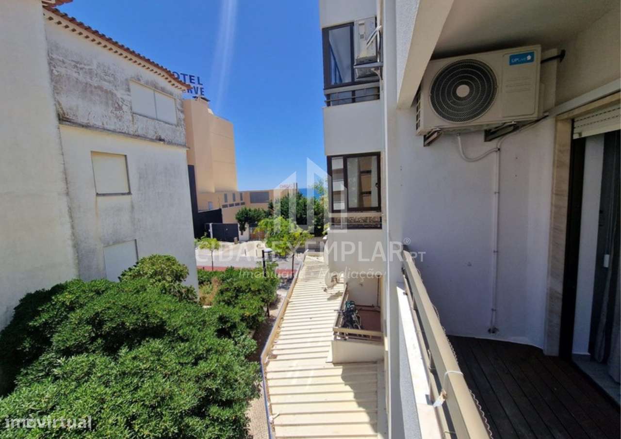 Apartamento T1, Como Novo! 1º linha da Praia da Rocha-11