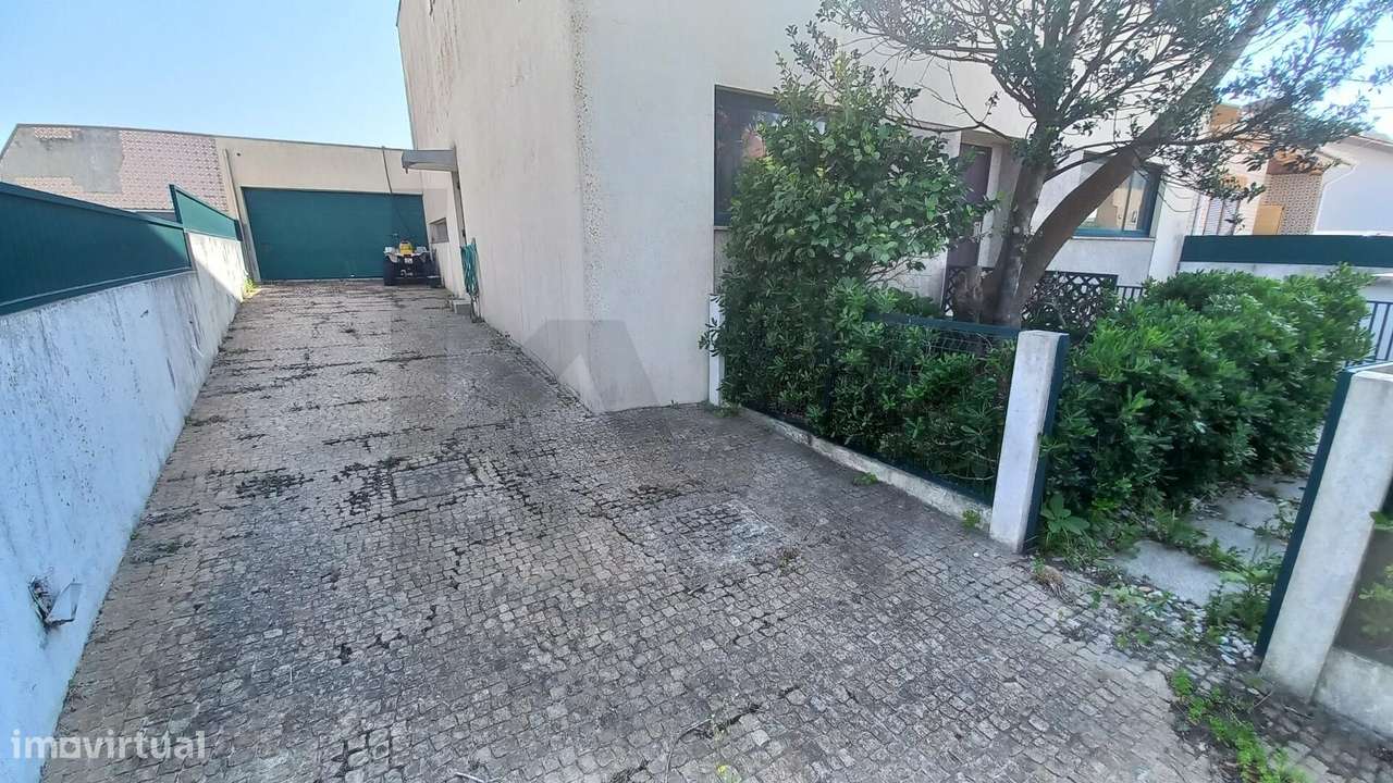 Moradia T5 em Lavra | Luxo, piscina e terreno de 1.000m2 - Linhas mode - Grande imagem: 5/57