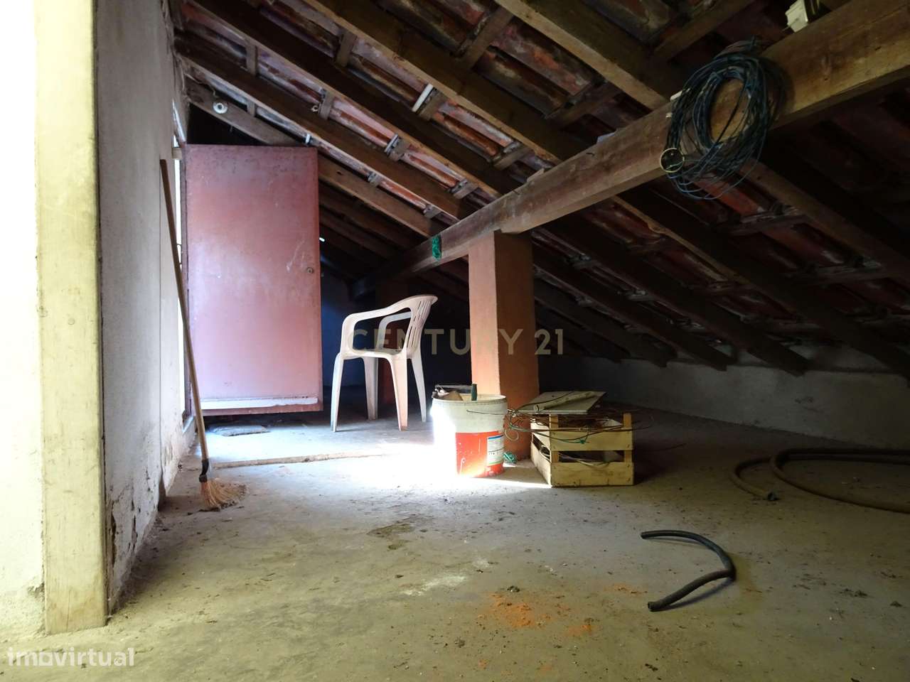 Prédio em São João da Talha, Loures-11