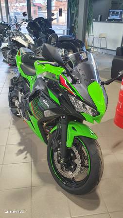 Kawasaki Ninja 650 KRT - 2