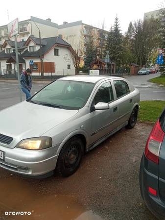 Opel Astra II 2.0 DI Elegance - 2