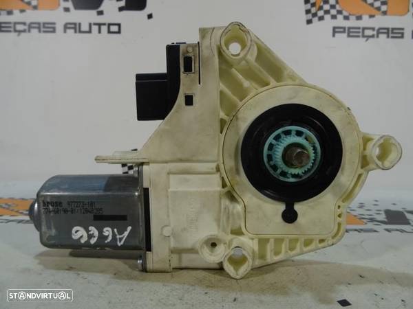 Motor Do Elevador De Vidro Frente Esquerdo Audi A6 (4F2, C6)  4F095980 - 4