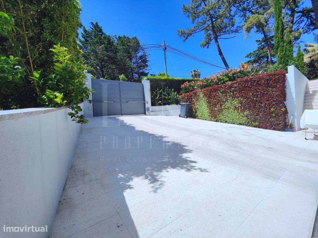 MORADIA DE LUXO NO CENTRO DO ESTORIL-53