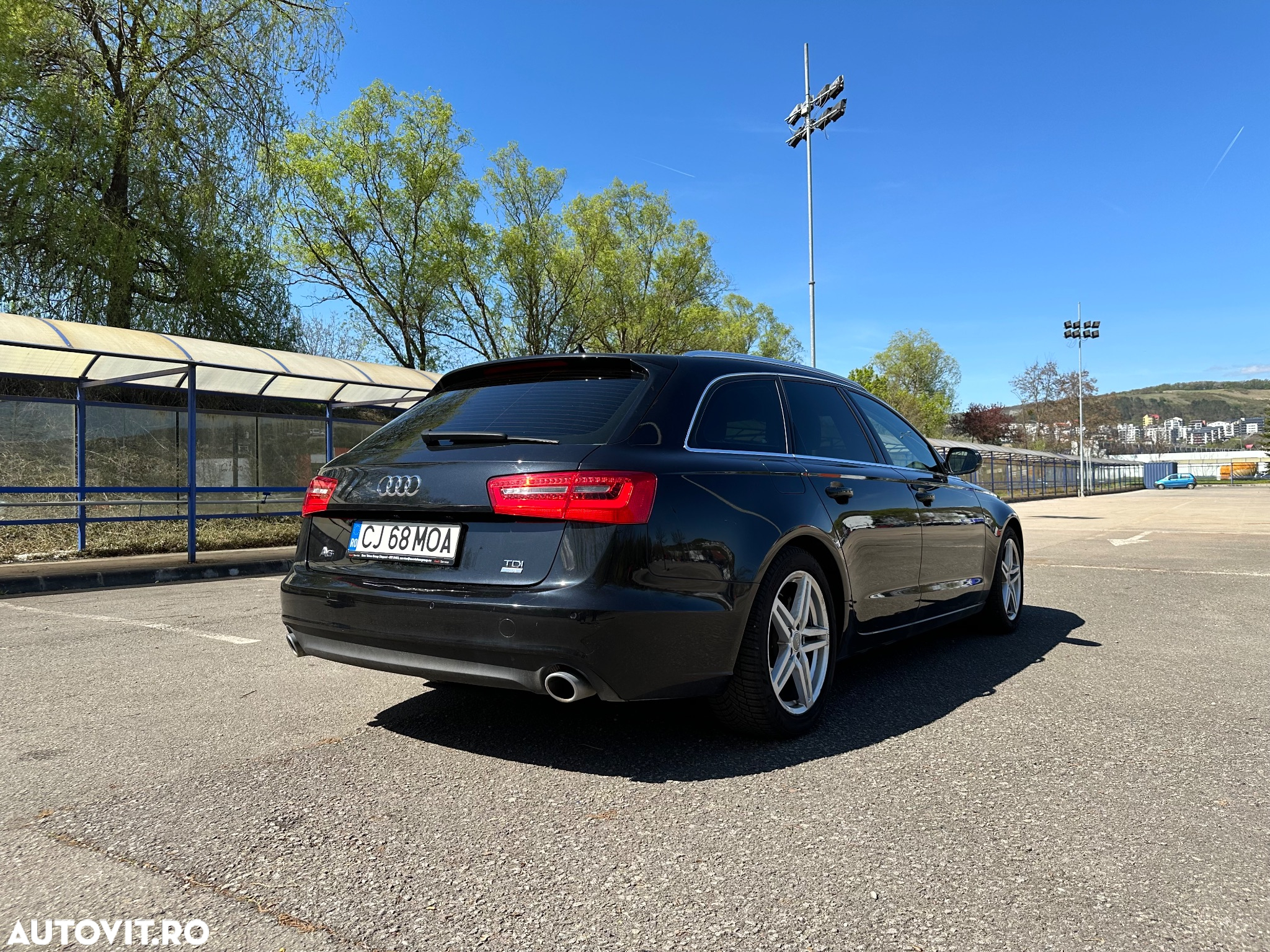 Audi A6 Avant 2.0 TDI ultra S tronic - 12