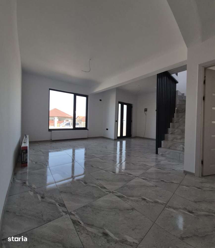 Vila P+1 în localitatea Lumina, finisaje de calitate superioară-13