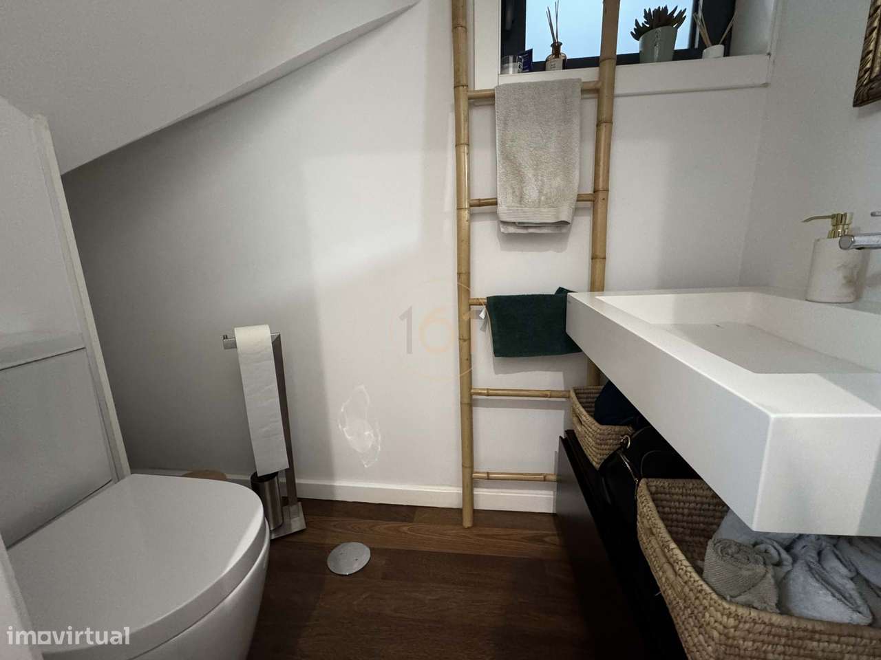 Moradia T3 para venda com logradouro em Lordelo do Ouro-12