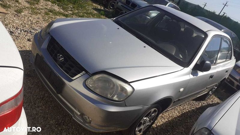 Electromotor Hyundai Accent 2  1.4 benzina - 1