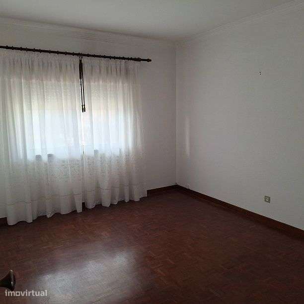 Excelente local habitacional-18