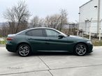 Alfa Romeo Giulia 2.0 Turbo AWD AT8 Veloce - 16