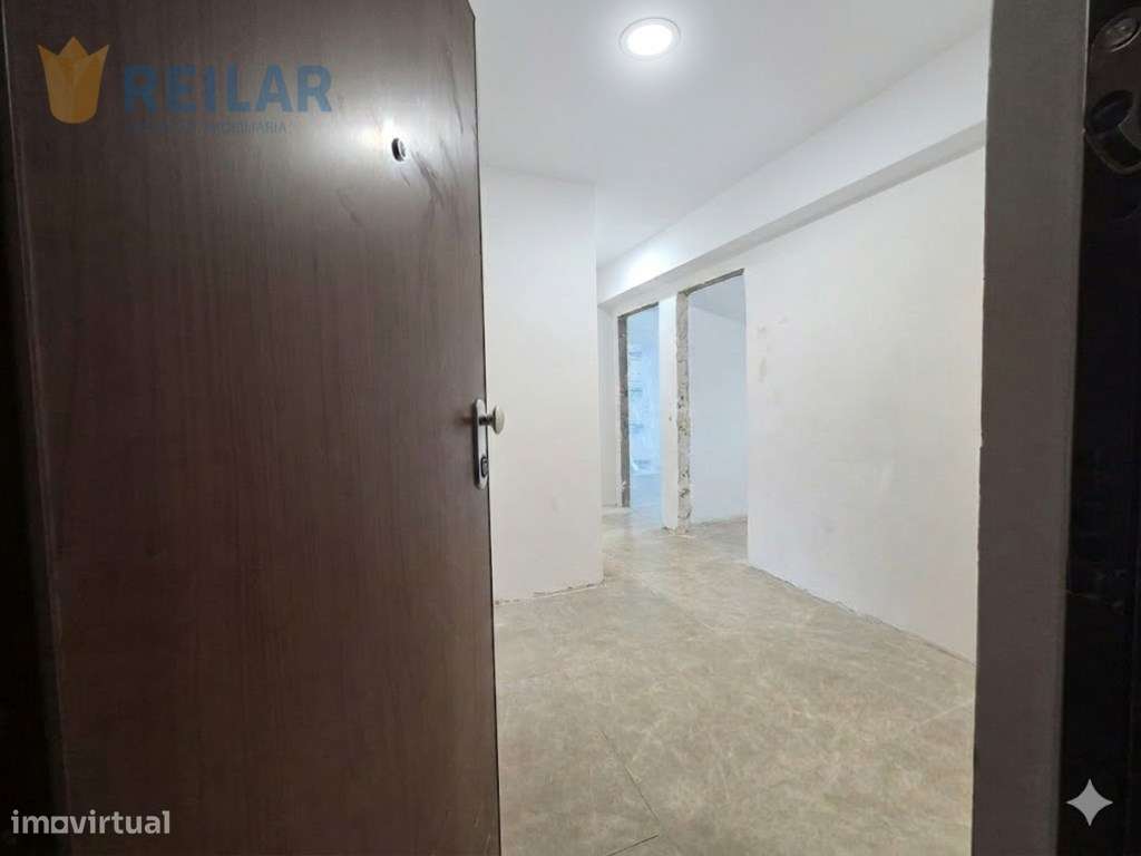 Carregado - T2 Remodelado - Grande imagem: 5/10