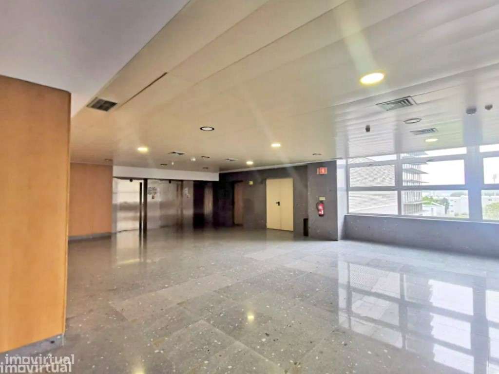 Escritórios no centro da Maia - Grande imagem: 3/9