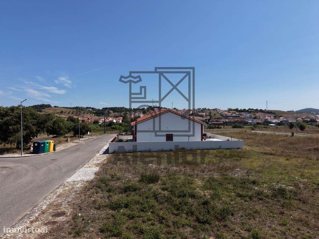 Lote para construção de Moraida - Abrigada-7