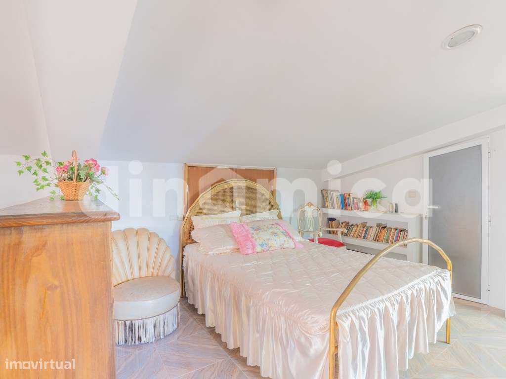 Apartamento T3+1 com 4 Frentes na Póvoa de Varzim - A 350m da Praia-37