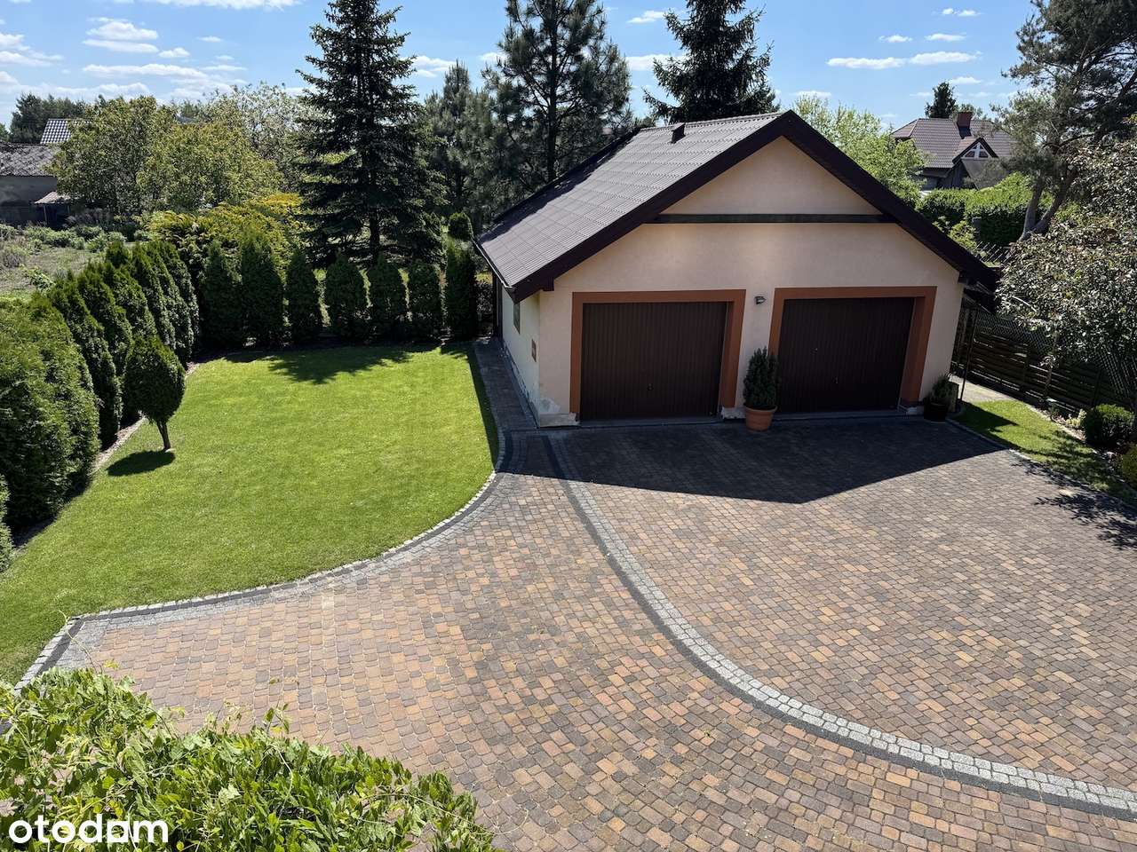 Wejdź i zamieszkaj. Uff... Jestem u siebie.-2