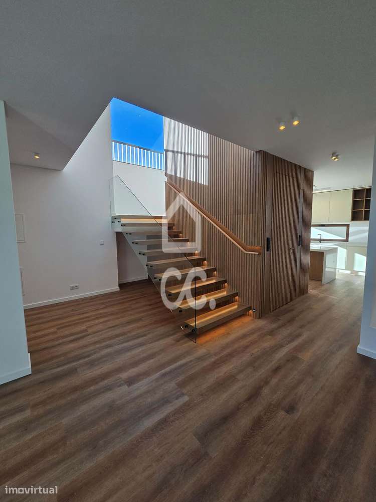 Moradia T3 em Arruda dos Vinhos – O conforto da família entre o campo-5