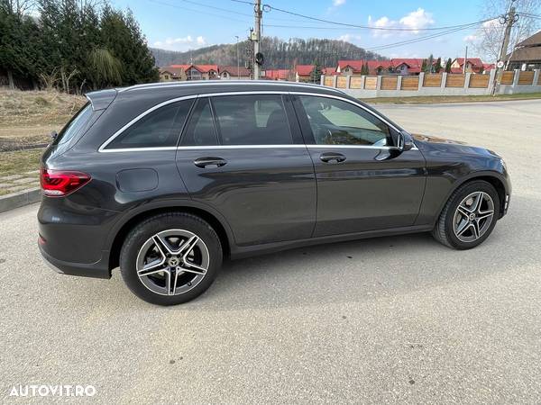 Mercedes-Benz GLC 300 d 4Matic 9G-TRONIC AMG Line Plus - 3