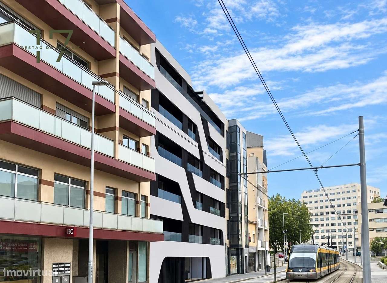 Apartamento T2 Novo com Garagem no Centro de Matosinhos-5