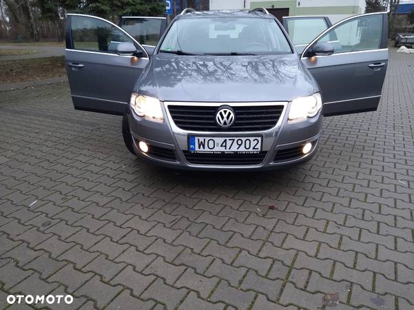 Volkswagen Passat 1.9 TDI Highline - 3