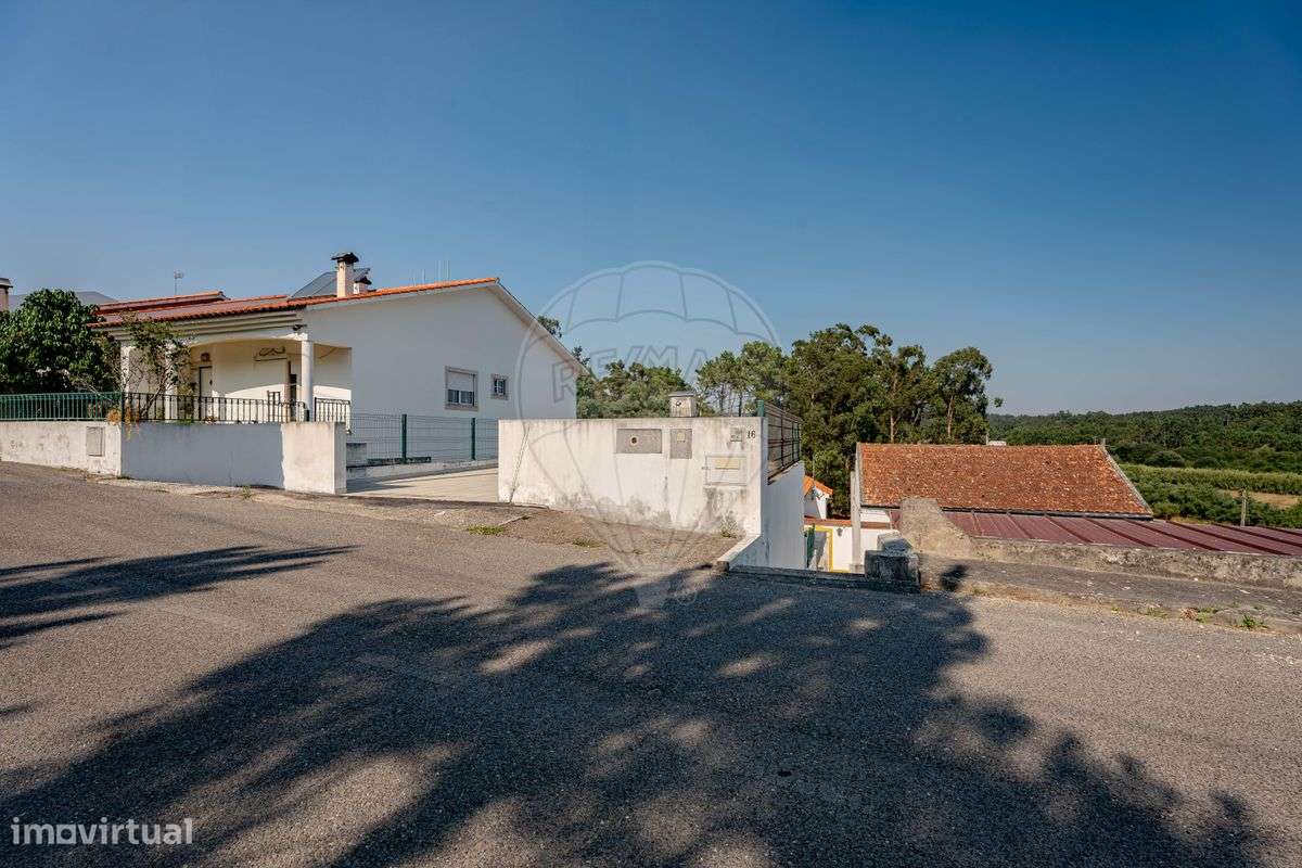 Moradia T3 para venda - Grande imagem: 2/33