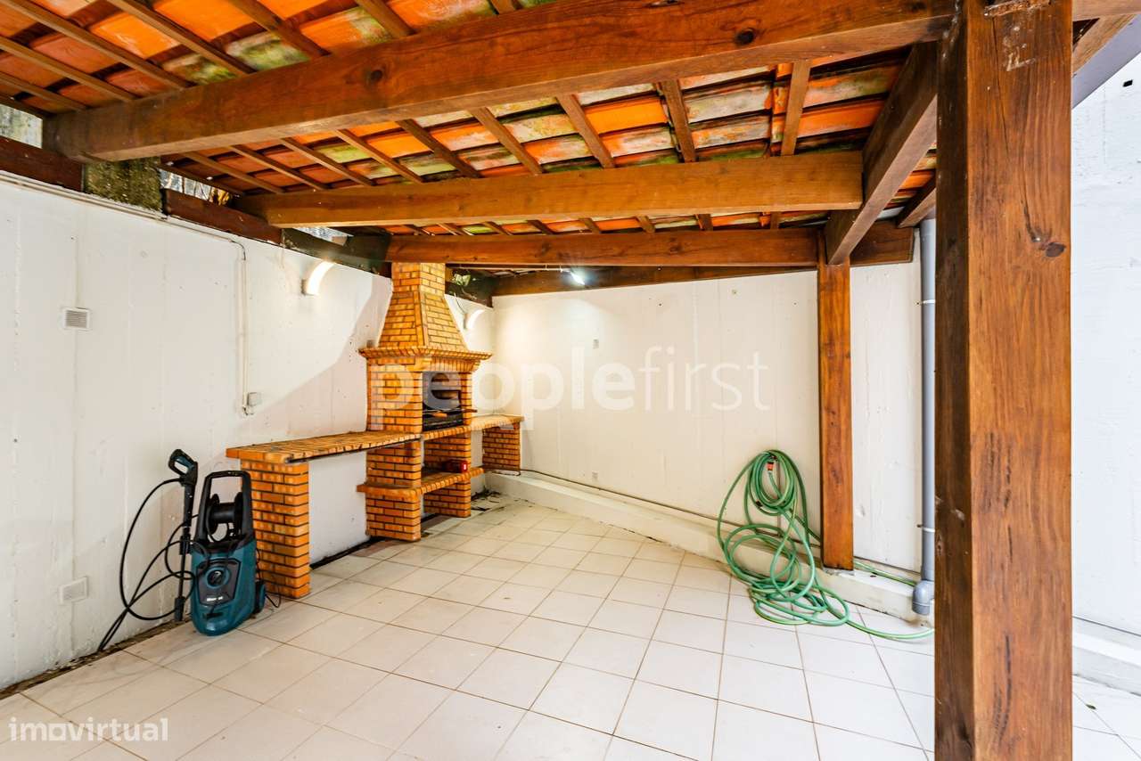 Apartamento T3 Remodelado com Terraço de 85m² – Rua de Murjães, Gon...-25