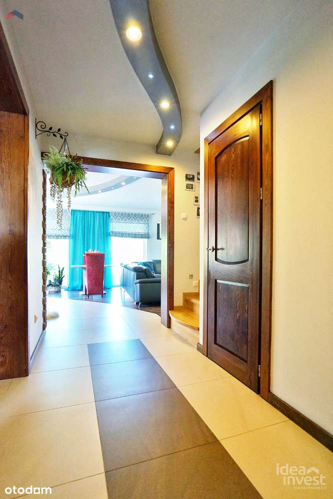 Duży dom z pięknym ogrodem w urokliwej wsi-19