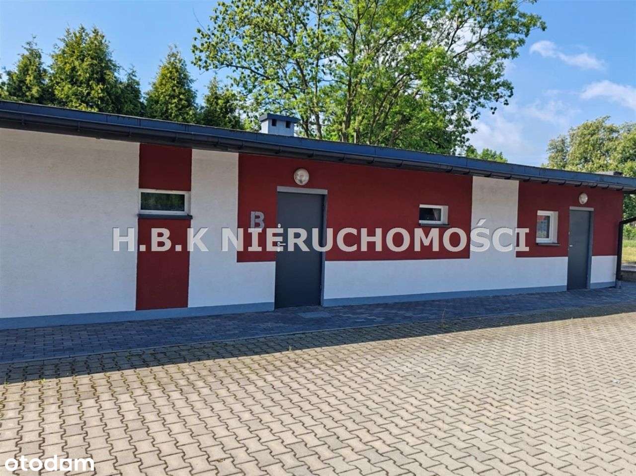 Lokal użytkowy, 106,62 m², Tychy-1