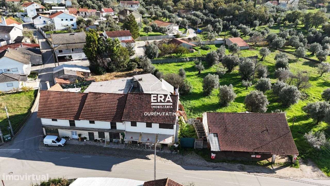 Moradia T5 localizada em Formigais, Ourém - Grande imagem: 2/40