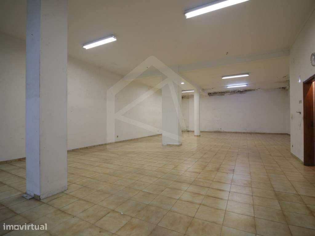 Loja em São João da Madeira - Grande imagem: 2/11