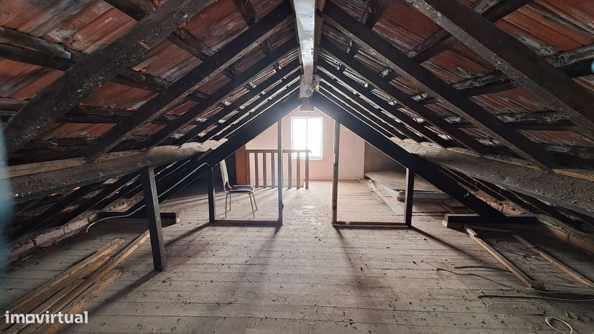 Moradia T3 - Bairro Norton de Matos - Com Projeto Aprovado-8