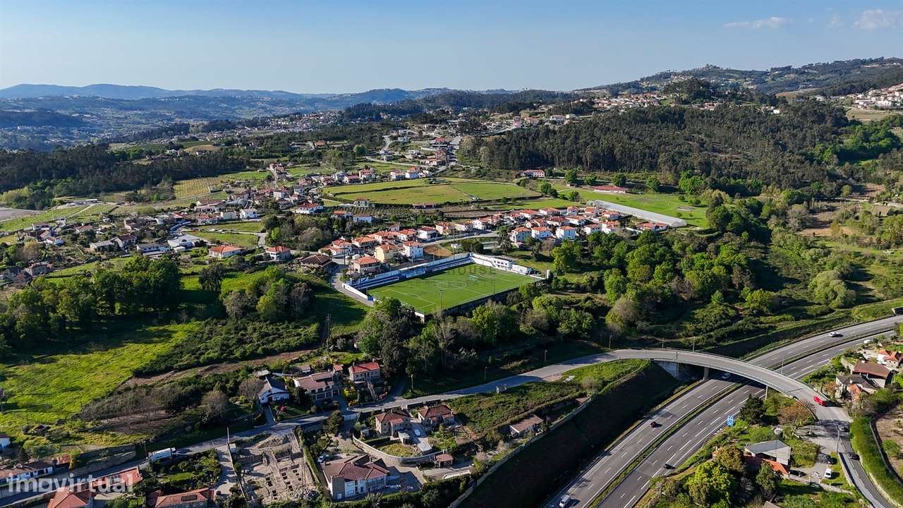 Vende-se terreno urbanizável com 42633m2 na Toutosa, Marco de Canavese-12