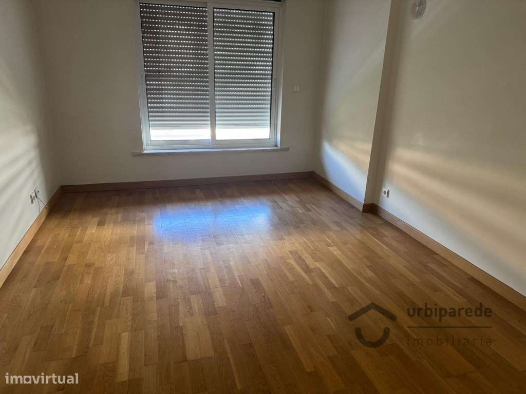 Apartamento T3 no Jardins da Parede.-16