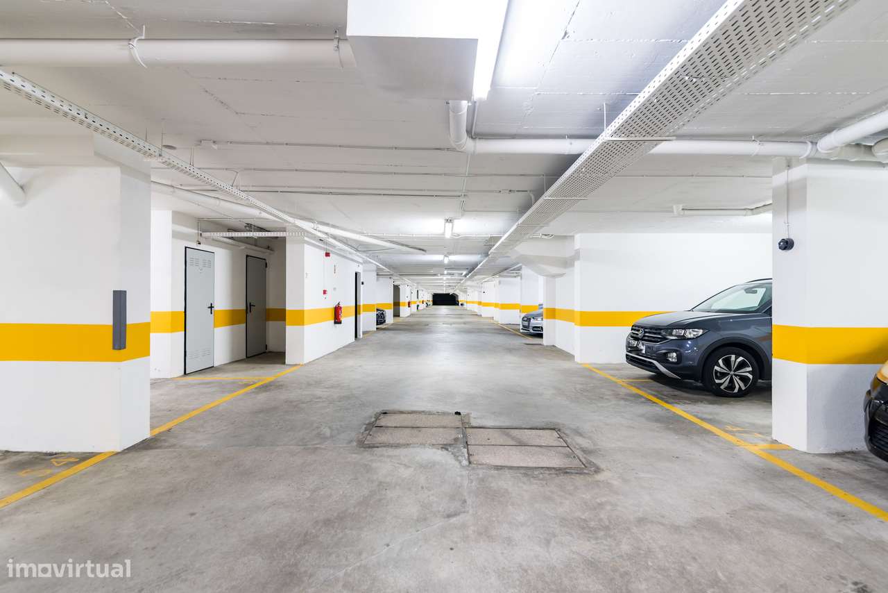 T3 duplex Belas Clube de Campo | parqueamento | varanda-44