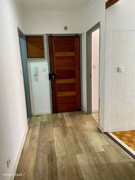 T1 amplo com vista de mar a 5 min da estação de Paço de Arcos - Grande imagem: 4/12