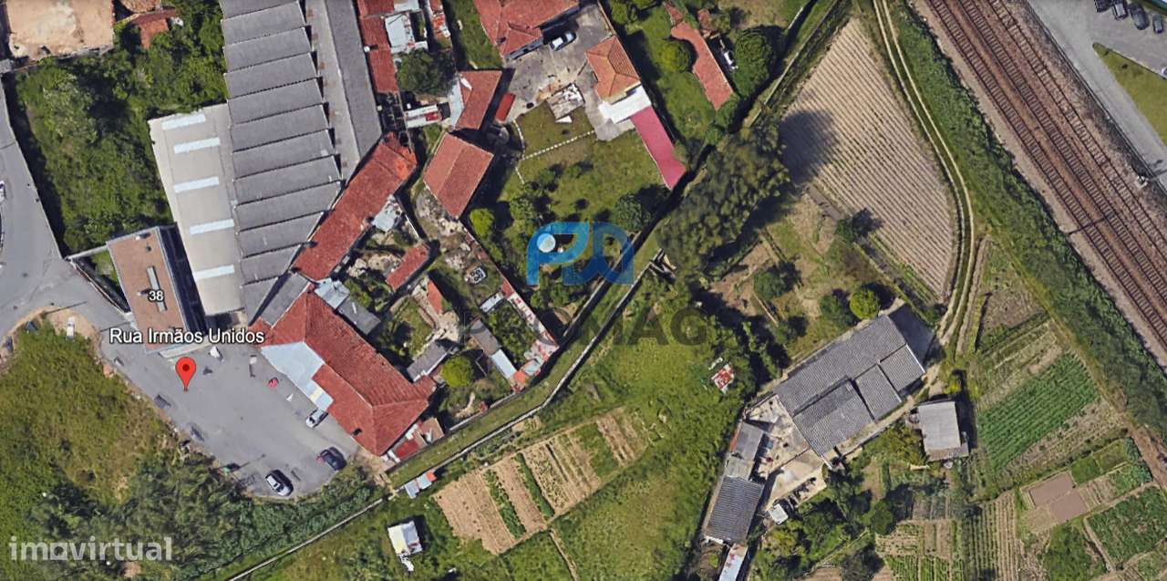 Oportunidade Única em Ovar: Terreno Urbano 1.282 m² com Armazém Ruína-8