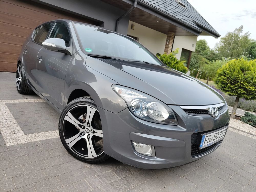 Hyundai i30 I (2007-2012) 1.4 Blue Comfort 2010