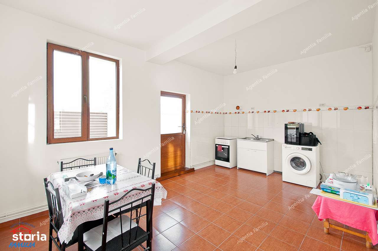 Vilă renovată 2025 5 camere 3 nivele terasă superbă Ofertă rară Galați-8